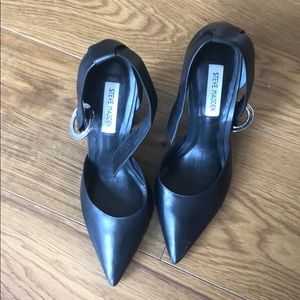 Steve Madden black heels - Size 9